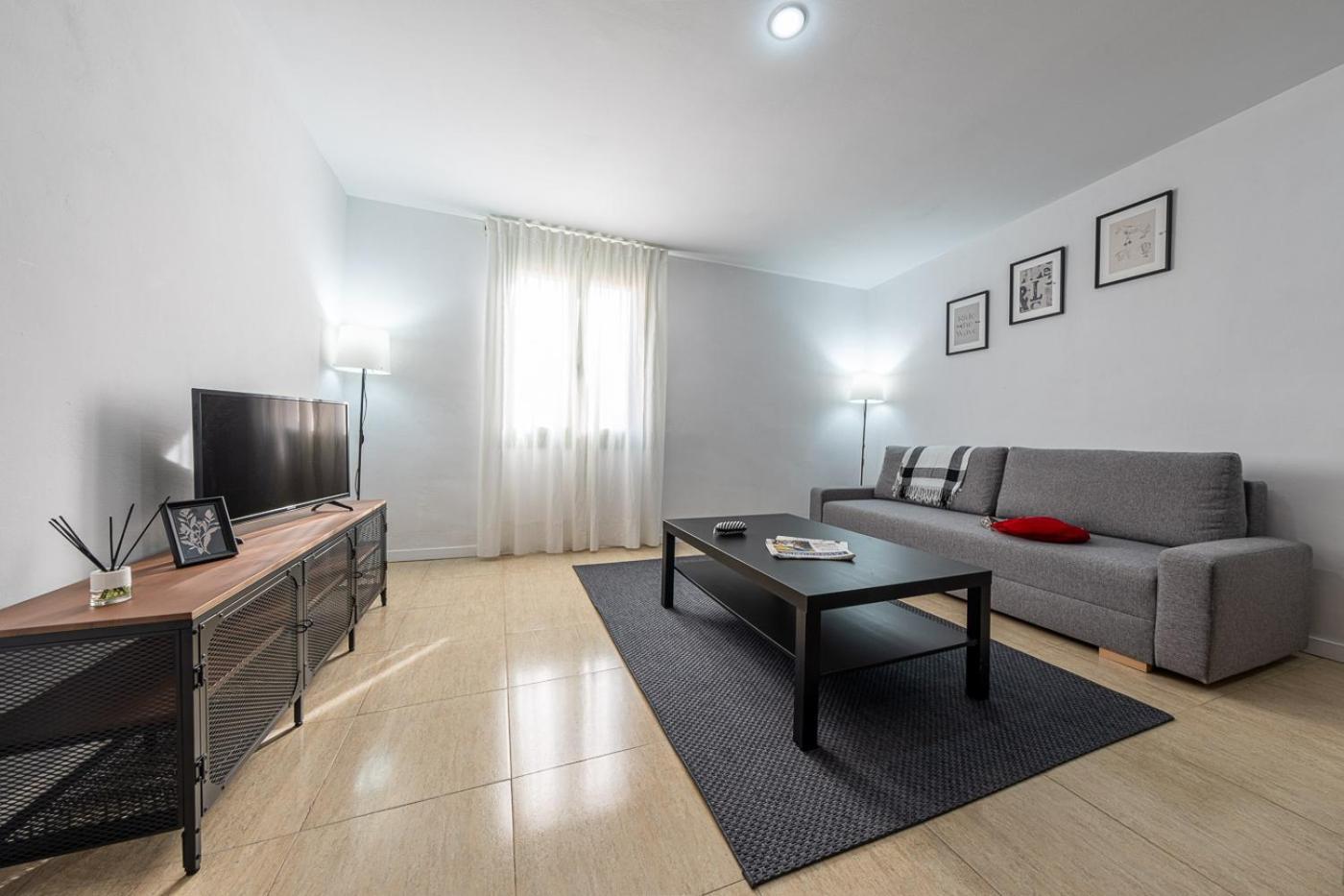 Urban Center Apartments Таррагона Экстерьер фото